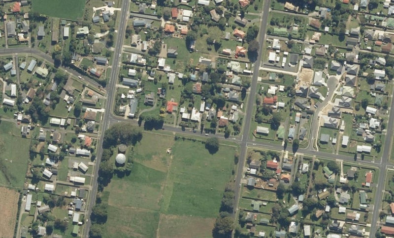 16 Grey Street, Kihikihi, Te Awamutu - Carousel 1