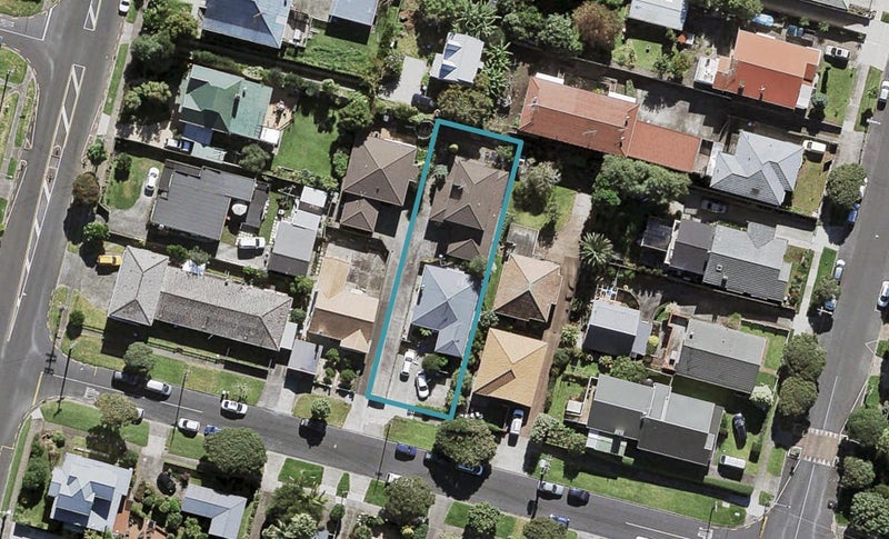 2-Jan/39 Shorwell Street, Sandringham, Auckland - Carousel 1