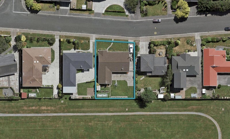 75 Terrace Street, Rosedale, Invercargill - Carousel 1
