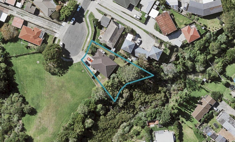 12 Pixie Place, Pakuranga Heights, Auckland - Carousel 1