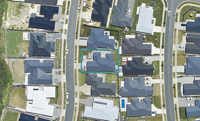 42 Penetaka Heights, Pyes Pa, Tauranga - Carousel 1