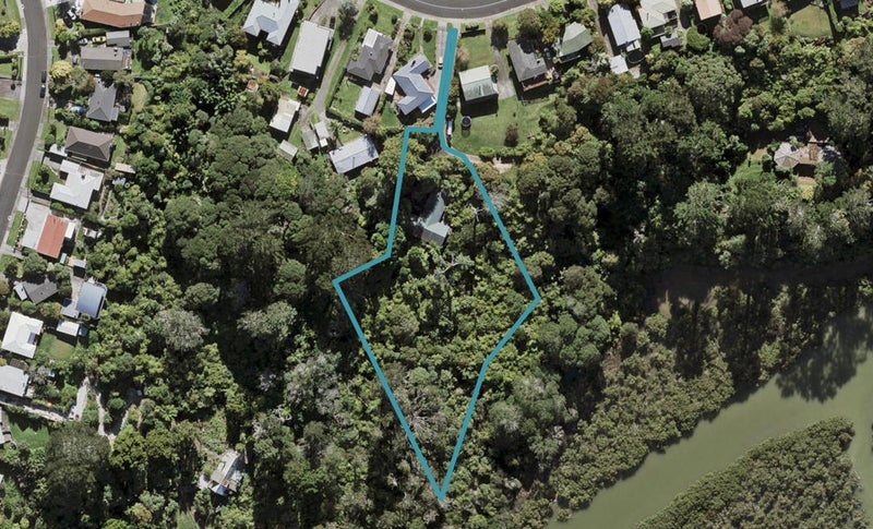 37 Hartley Terrace, Massey, Auckland - Carousel 1