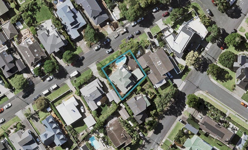 15 Cameron Street, Takapuna, Auckland - Carousel 1