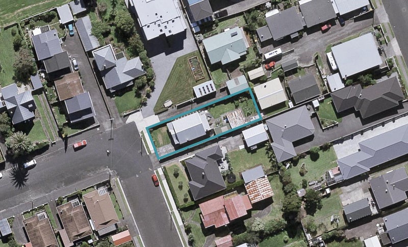 3 French Street, Moturoa, New Plymouth - Carousel 1