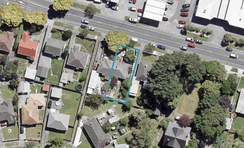 112 Naenae Road, Naenae, Lower Hutt - Carousel 1