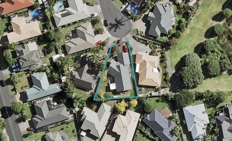 8 Graham Tagg Close, Pahurehure, Papakura - Carousel 1
