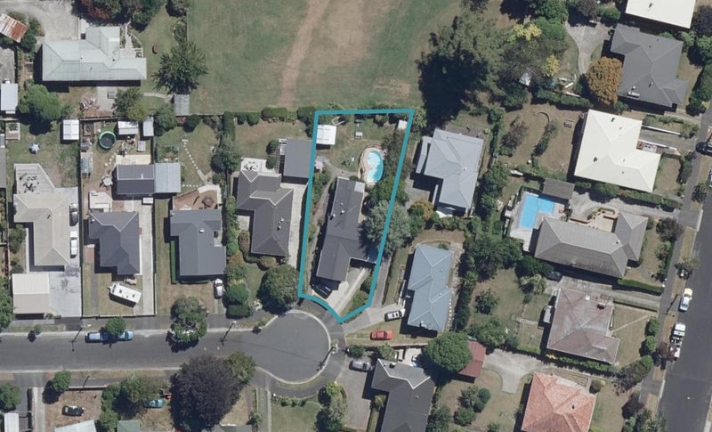 19 Vine Street, Hillcrest, Hamilton - Carousel 1