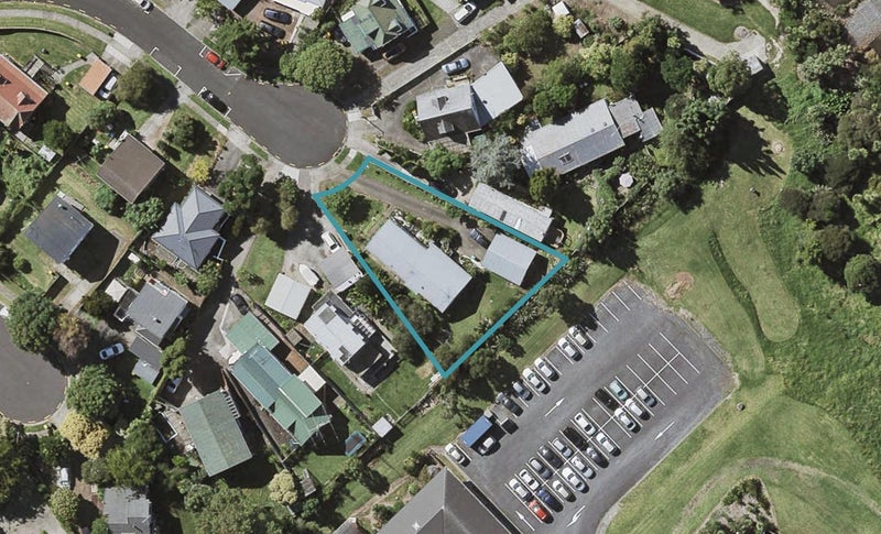 22 Kitewao Street, Northcote, Auckland - Carousel 1