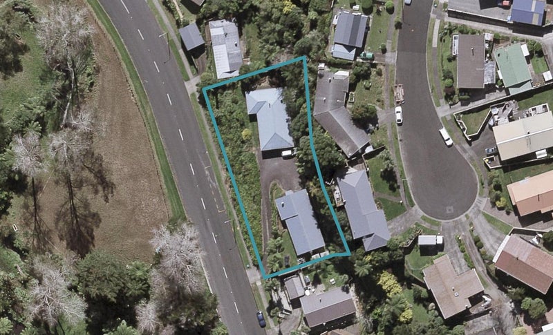 75 Poplar Grove, Whalers Gate, New Plymouth - Carousel 1