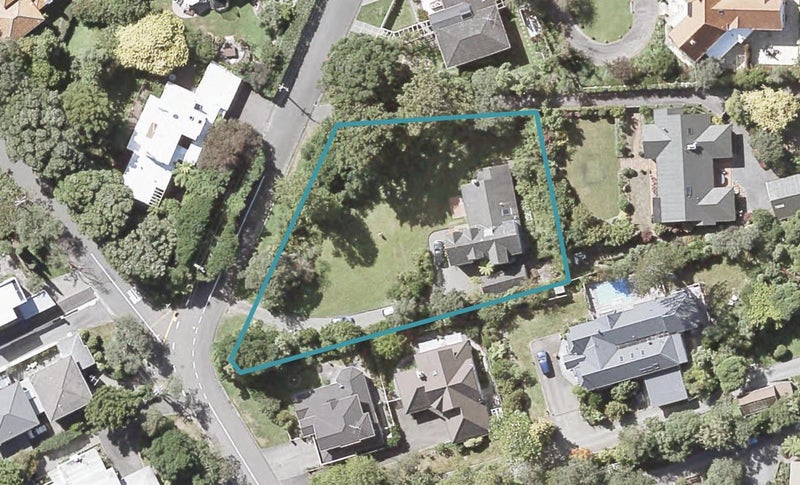 52 Cheviot Road, Lowry Bay, Lower Hutt - Carousel 1
