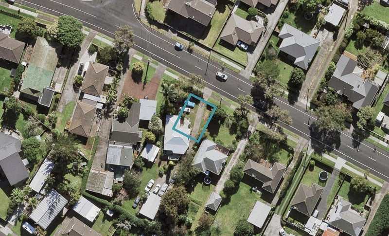 58A Muir Avenue, Mangere Bridge, Auckland - Carousel 1