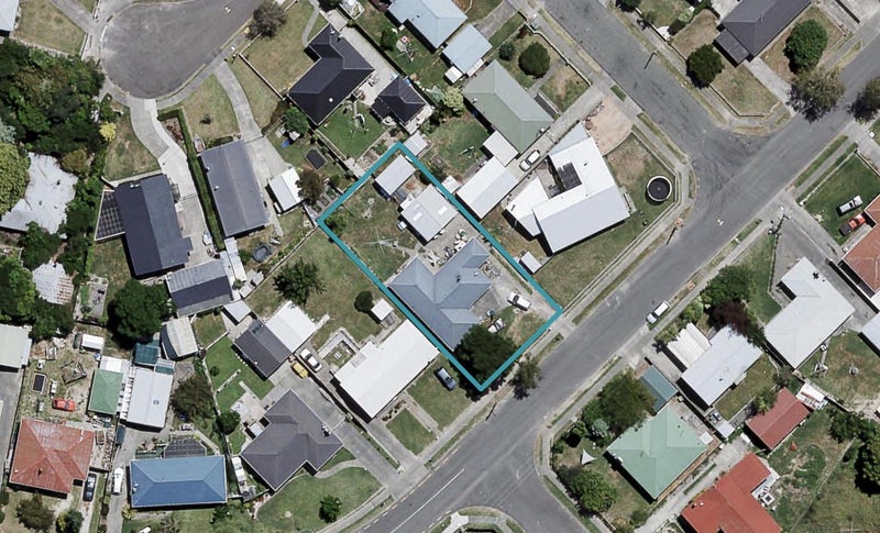 18 Alexander Avenue, Onekawa, Napier - Carousel 1