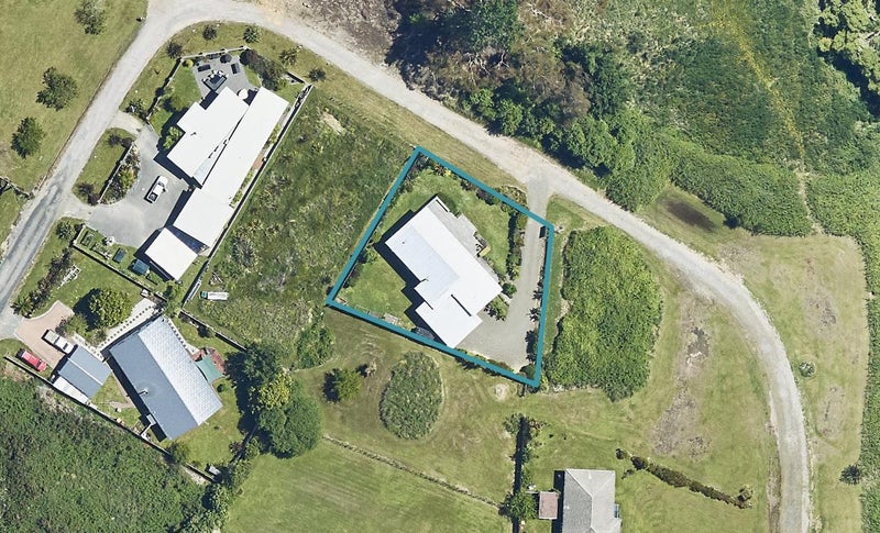 71 Ngatai Avenue, Ngongotahā, Rotorua - Carousel 1