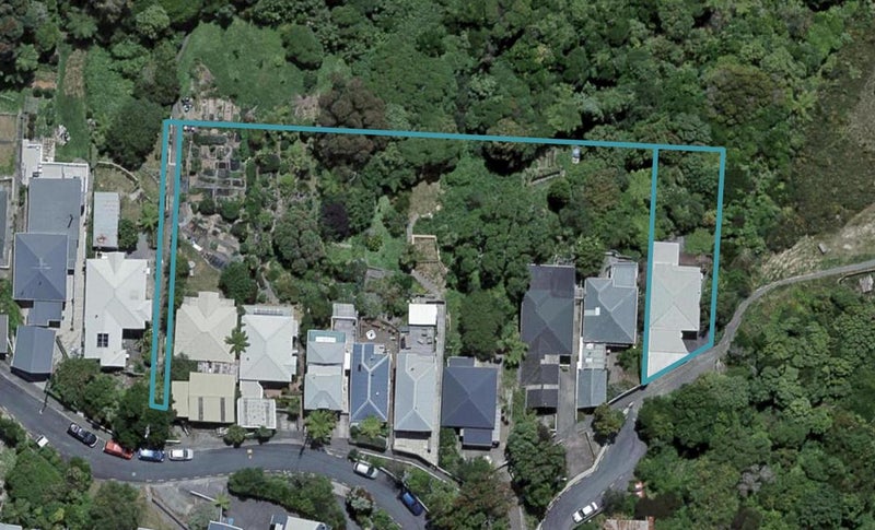 2 Dorking Road, Brooklyn, Wellington - Carousel 1