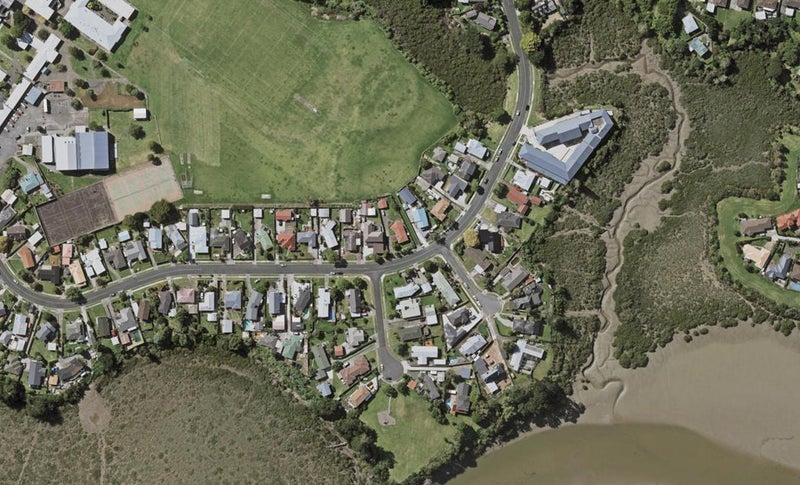 120 Edgewater Drive, Pakuranga, Auckland - Carousel 1