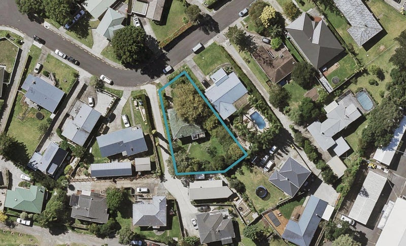 99 Bond Crescent, Forrest Hill, Auckland - Carousel 1