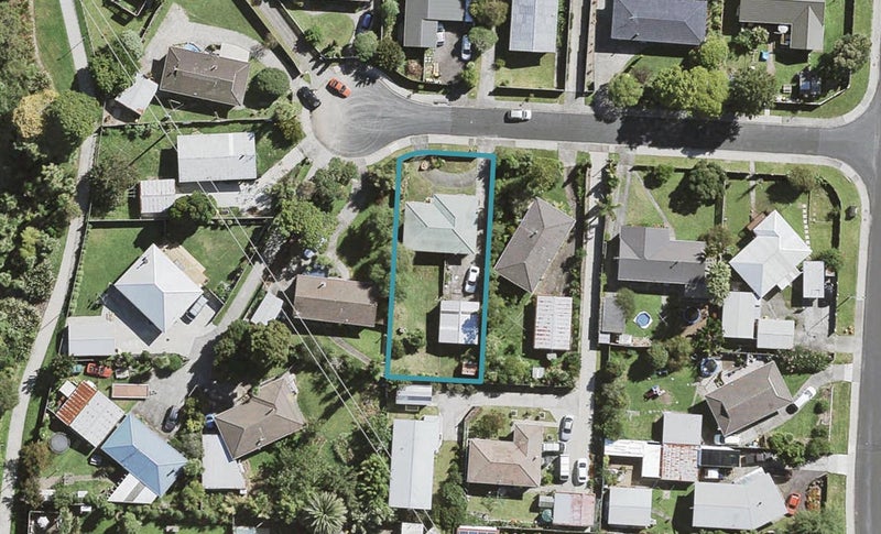 8 John F Kennedy Place, Glen Eden, Auckland - Carousel 1