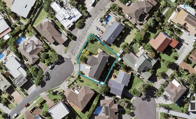 11 Eclipse Place, Half Moon Bay, Auckland - Carousel 1