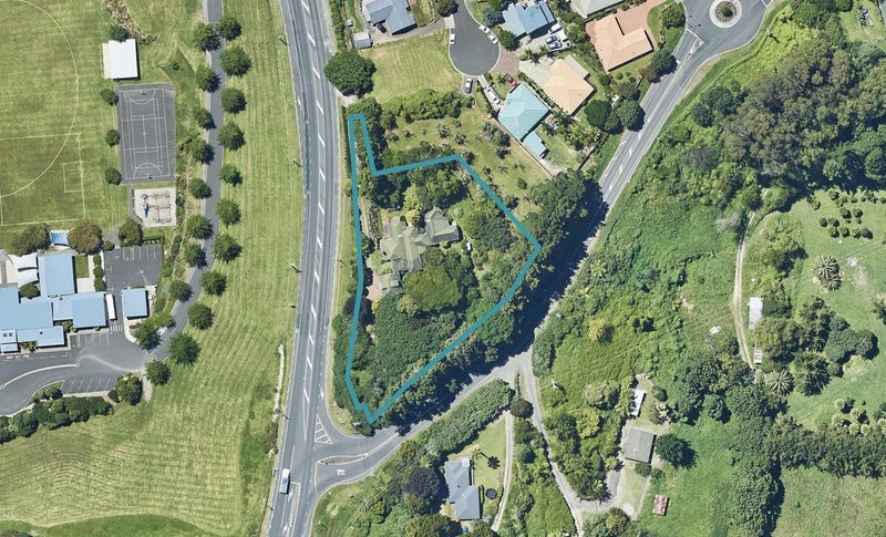 14 Moffat Road, Bethlehem, Tauranga - Carousel 1