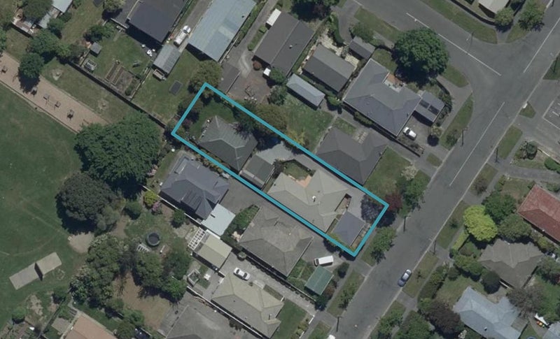 2/21A Manor Place, Bryndwr, Christchurch - Carousel 1