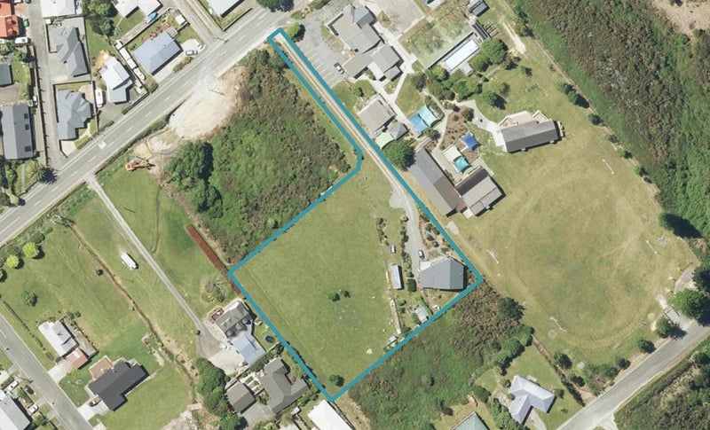 276 Waikawa Road, Waikawa, Picton - Carousel 1