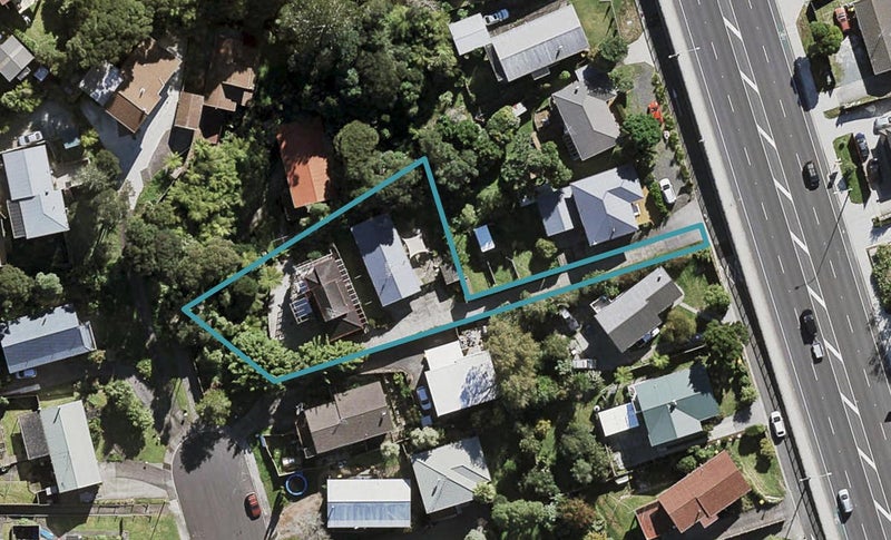 1/596 Glenfield Road, Bayview, Auckland - Carousel 1
