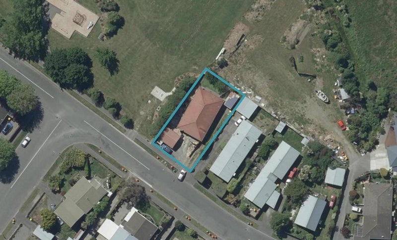 1/90 Bayswater Crescent, Bromley, Christchurch - Carousel 1