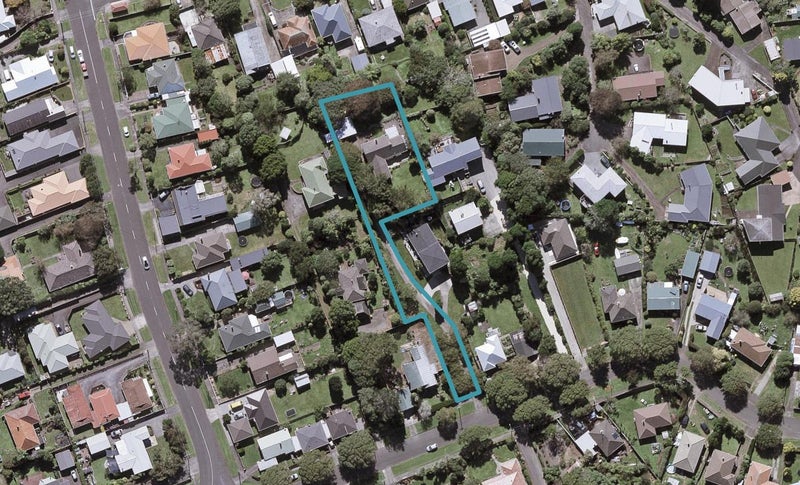 13 Woodleigh Street, Frankleigh Park, New Plymouth - Carousel 1