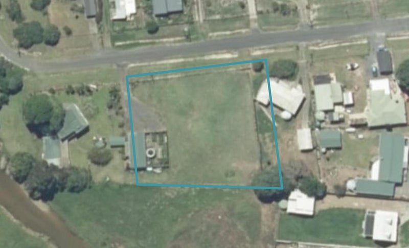 7 Pohutukawa Avenue, KAIAUA, MIRANDA - Carousel 1