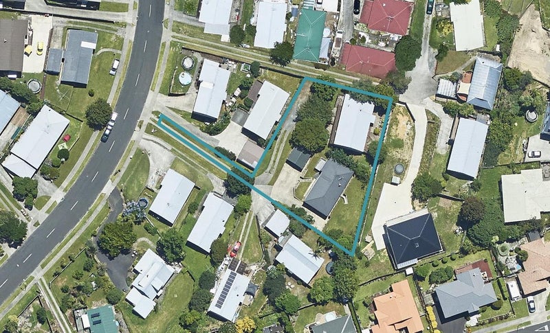71 Meander Drive, Welcome Bay, Tauranga - Carousel 1