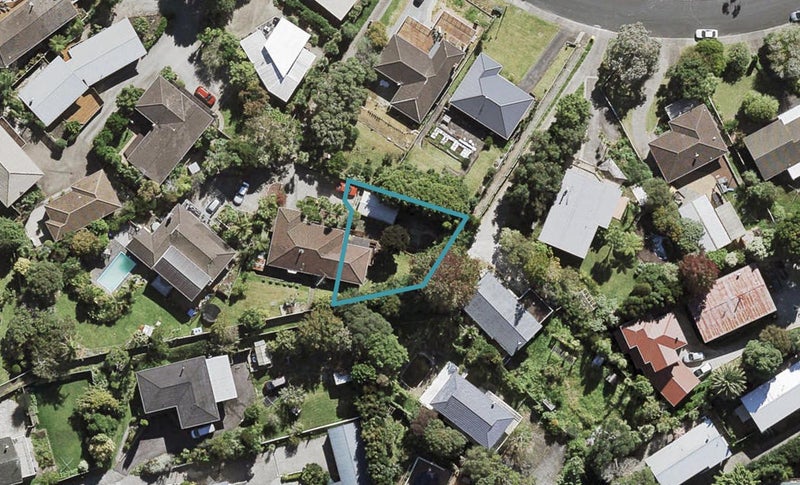 33A Hatherlow Street, Glenfield, Auckland - Carousel 1