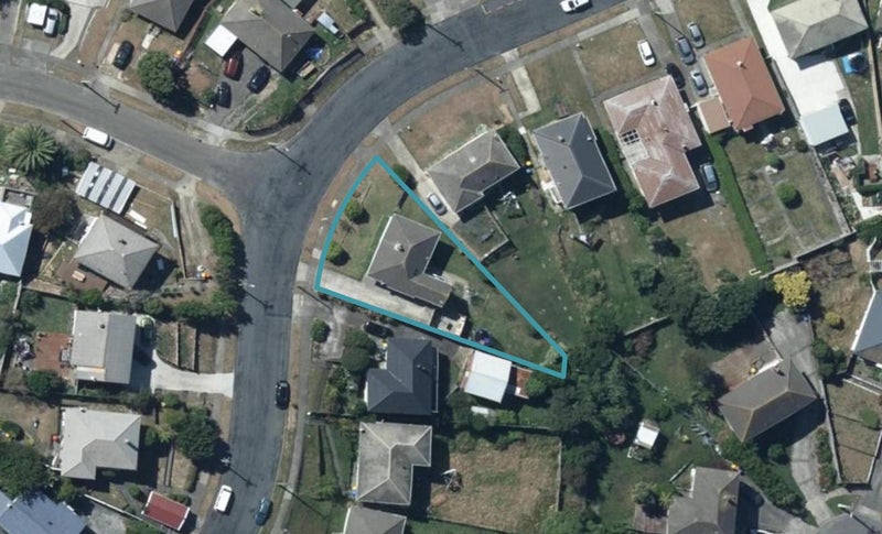68 Kotuku Street, Elsdon, Porirua - Carousel 1