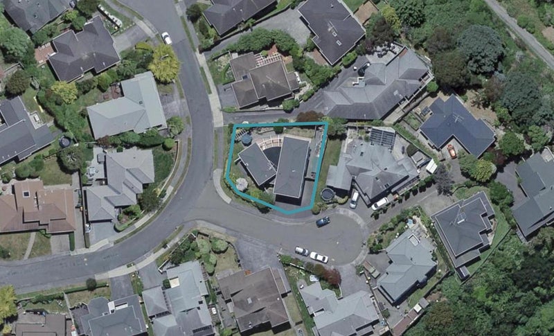 1 Ashfield Grove, Churton Park, Wellington - Carousel 1