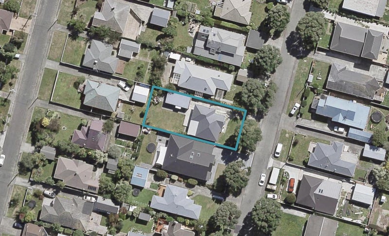 12 Hart Avenue, Boulcott, Lower Hutt - Carousel 1
