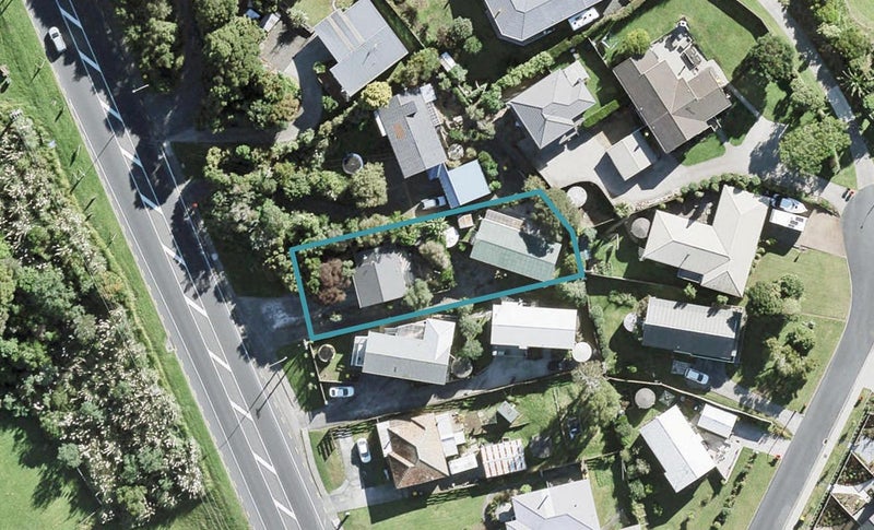 330B Whangaparaoa Road, Stanmore Bay, Whangaparaoa - Carousel 1