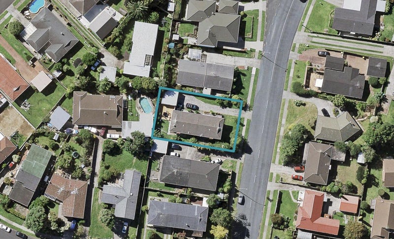 2/50 Stanniland Street, Sunnyhills, Auckland - Carousel 1