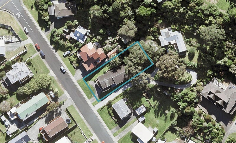 8 Zita Avenue, Matakatia, Whangaparaoa - Carousel 1