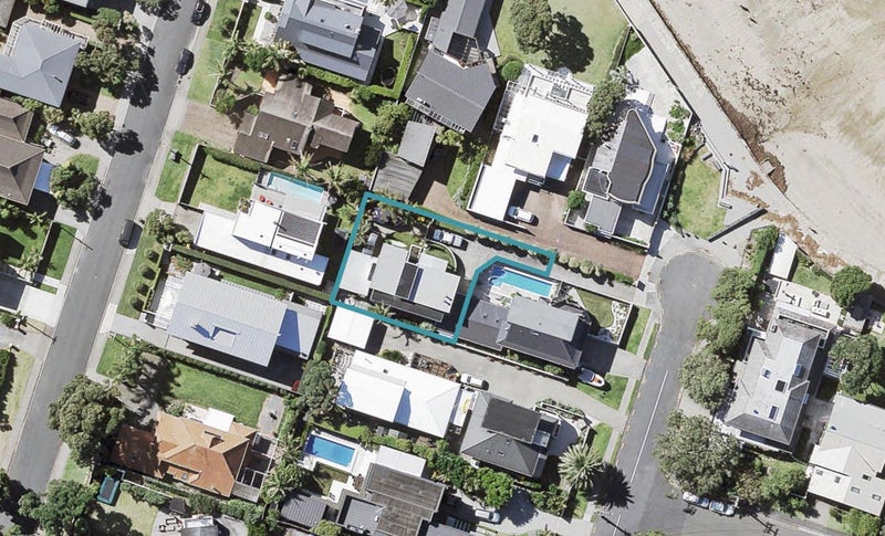 24A Tiri Road, Milford, Auckland - Carousel 1