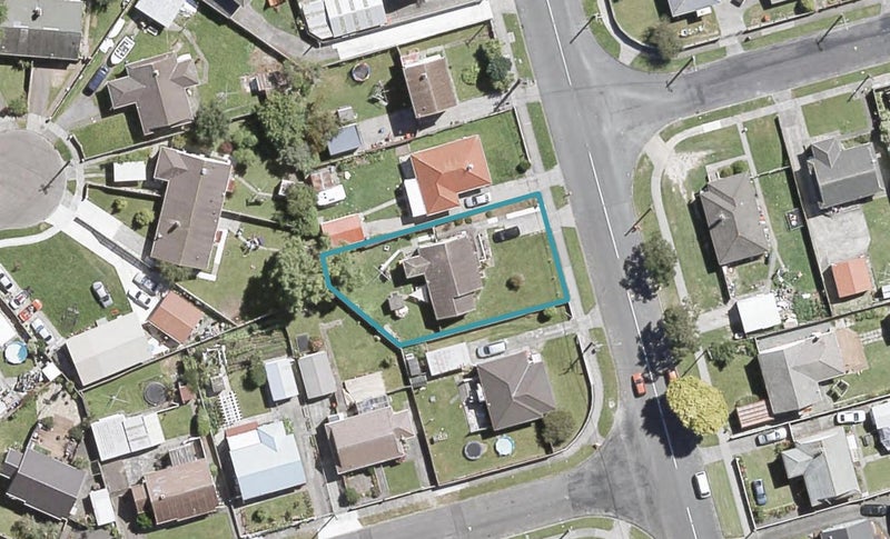 88 Seddon Street, Naenae, Lower Hutt - Carousel 1