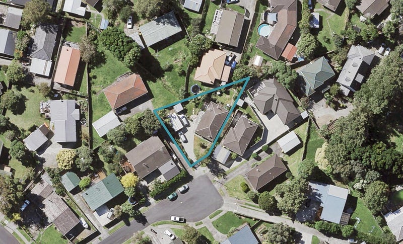 10 Pauline Place, Bucklands Beach, Auckland - Carousel 1