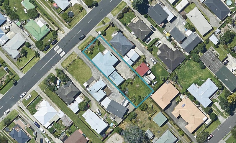 20 Watling Street, Gate Pa, Tauranga - Carousel 1