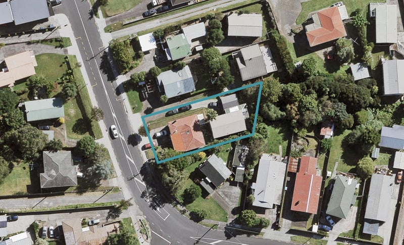 114 View Road, Sunnyvale, Auckland - Carousel 1