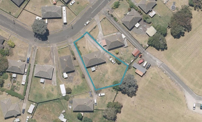 11 Churchill Crescent, Tawhero, Whanganui - Carousel 1