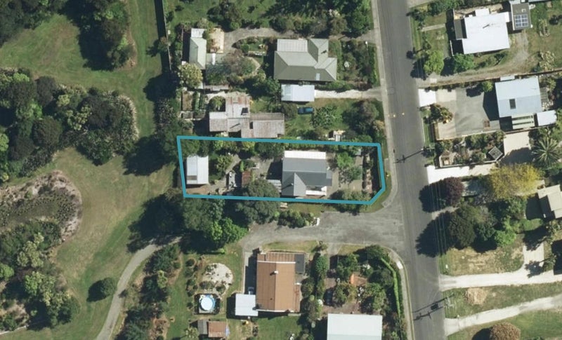 98 Trewavas Street, Motueka - Carousel 1