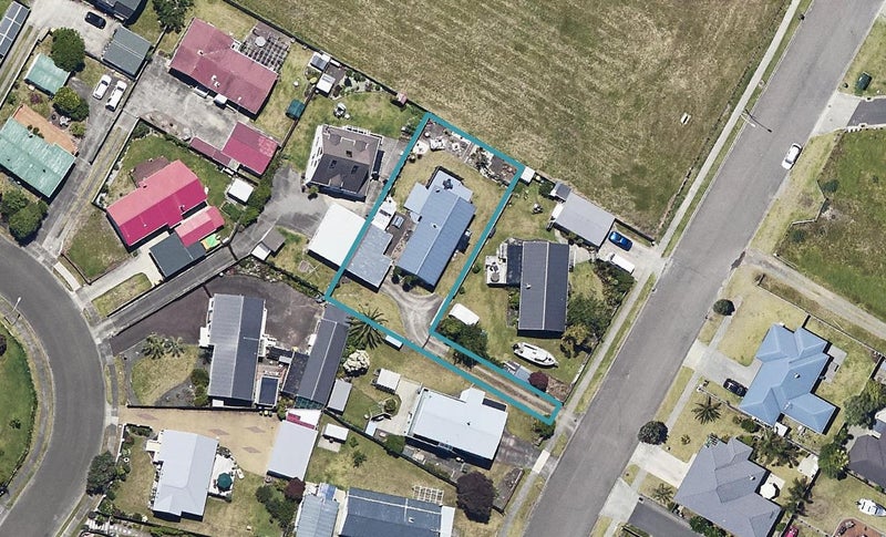 19 Ohuirehe Road, Coastlands, Whakatane - Carousel 1