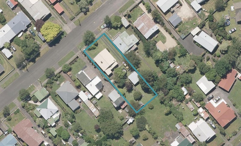 36 Kitchener Street, Whanganui East, Whanganui - Carousel 1