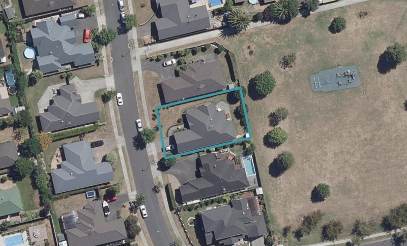 6 Parkwood Place, Huntington, Hamilton - Carousel 1