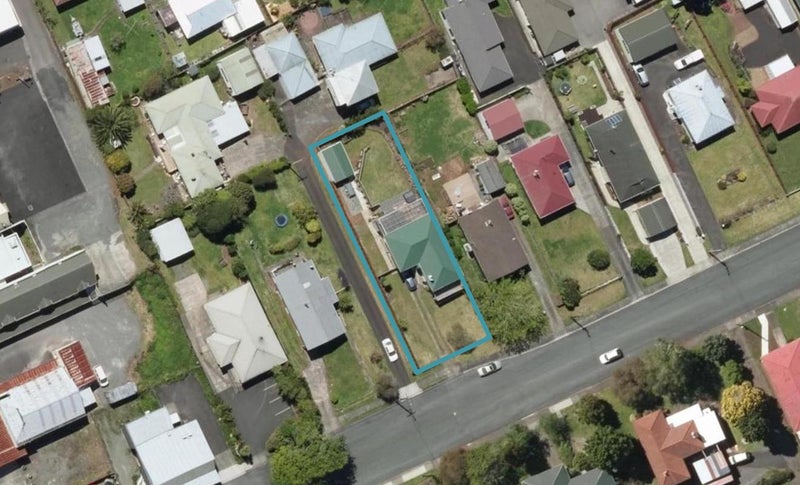 8 Grant Street, Kamo, Whangarei - Carousel 1