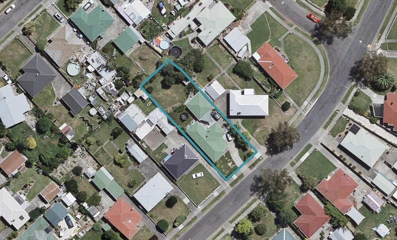 19 Bright Crescent, Maraenui, Napier - Carousel 1