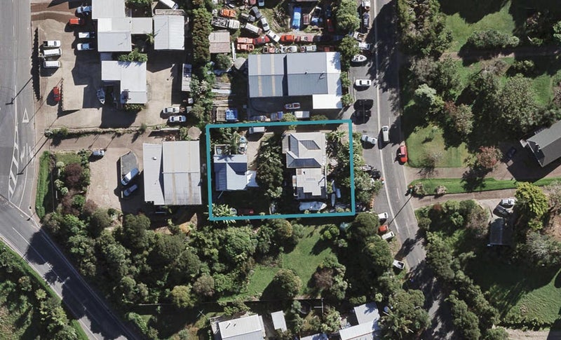 6 Erua Road, Ostend, Waiheke Island - Carousel 1